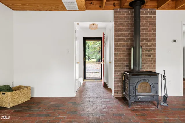 $419,000 | 1209 C Hillsborough Road, Chapel Hill, NC 27516