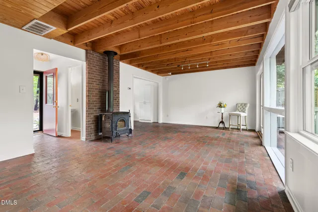 $419,000 | 1209 C Hillsborough Road, Chapel Hill, NC 27516