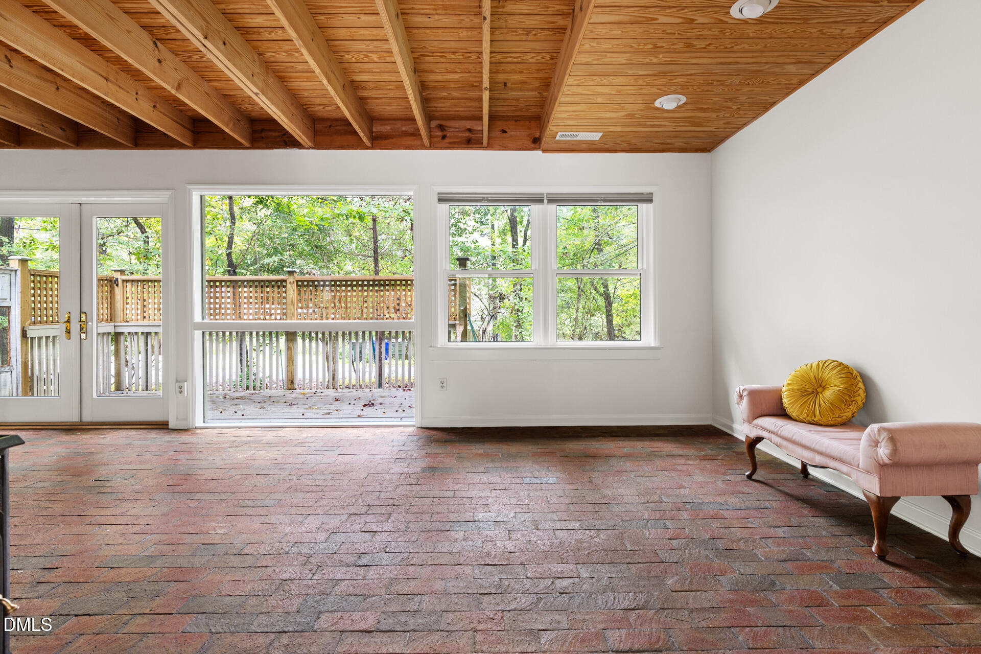 1209 C Hillsborough Road Chapel Hill, NC 27516 - Photo 10 of 33 1209-Hillsborough-UnitC-107