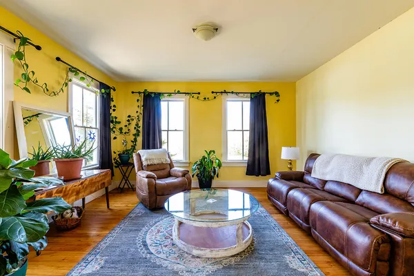 $565,000 | 55 Fire Road 4, Warren, ME 04864