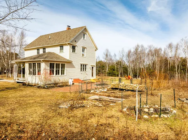 $565,000 | 55 Fire Road 4, Warren, ME 04864