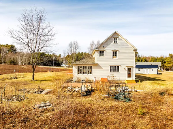 $565,000 | 55 Fire Road 4, Warren, ME 04864