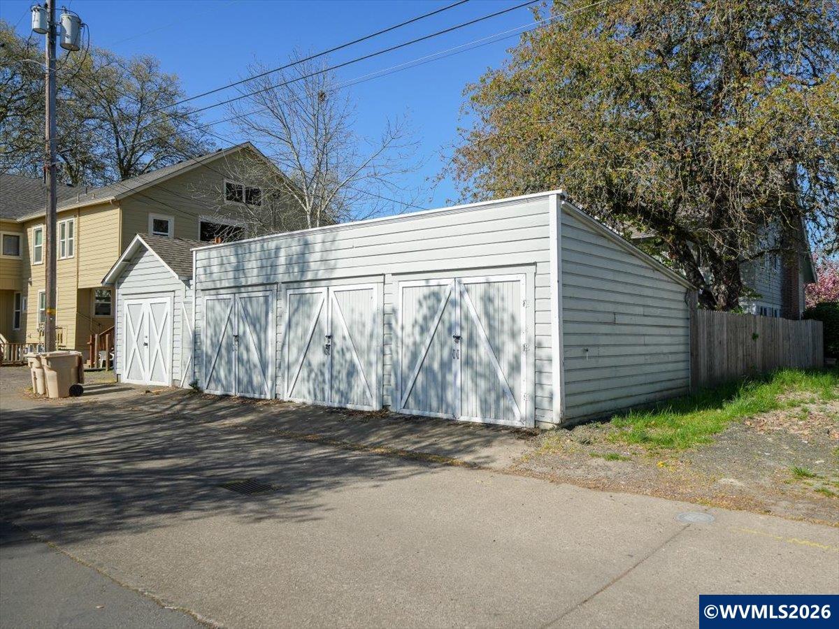 227 Southwest 7th Street Corvallis, OR 97333 - Photo 34 of 41