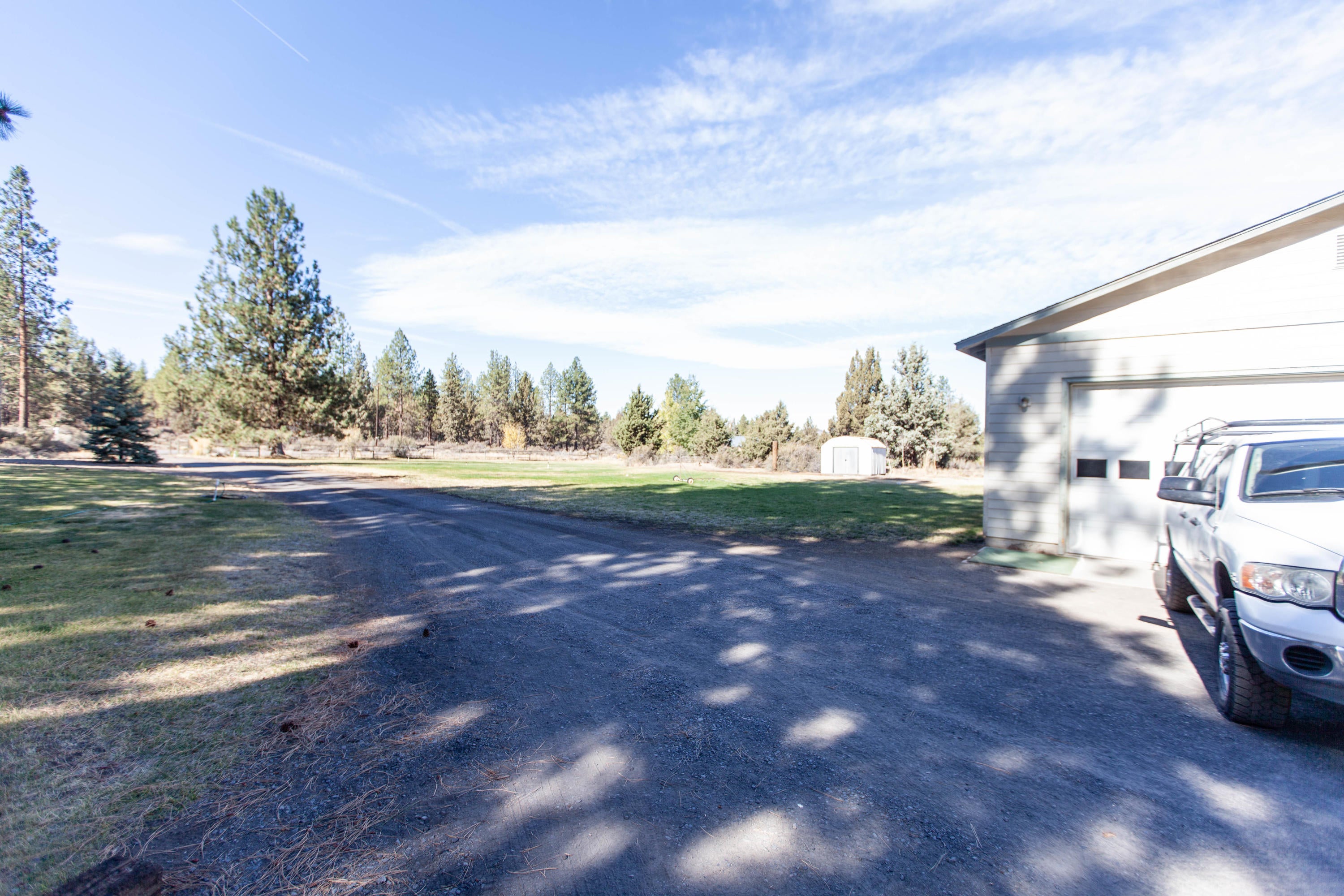 60436 Rimfire Road Bend, OR 97702 - Photo 23 of 27 24