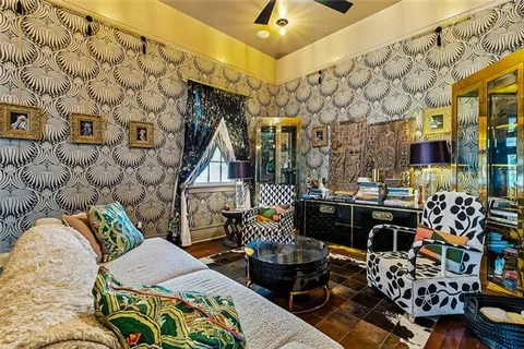 $725,000 | 3228 Annunciation Street, New Orleans, LA 70115