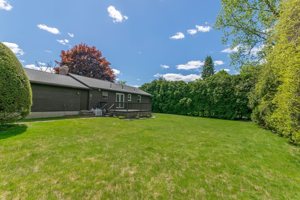 629 River Road Agawam, MA 01001 - Photo 3 of 36