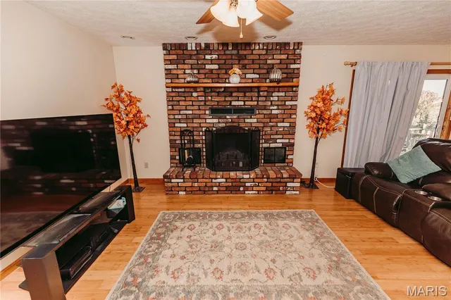 $299,000 | 12810 State Route North, Dixon, MO 65459