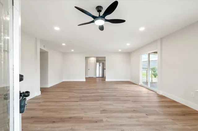 $2,500 | 7104 Dallas Street, Unit 1, Baytown, TX 77521