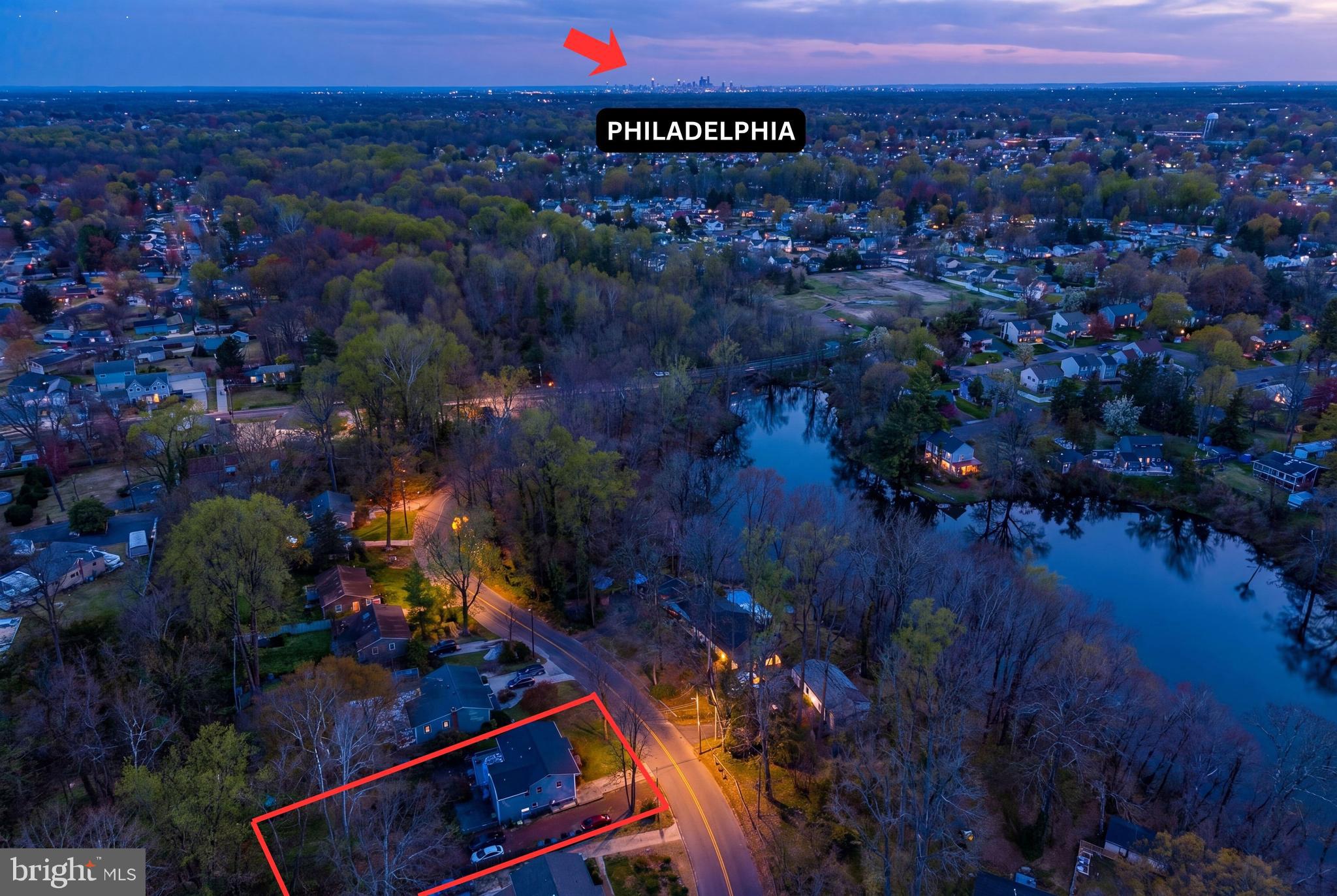 583 Lake Boulevard Lindenwold, NJ 08021 - Photo 3 of 51 a view of a city