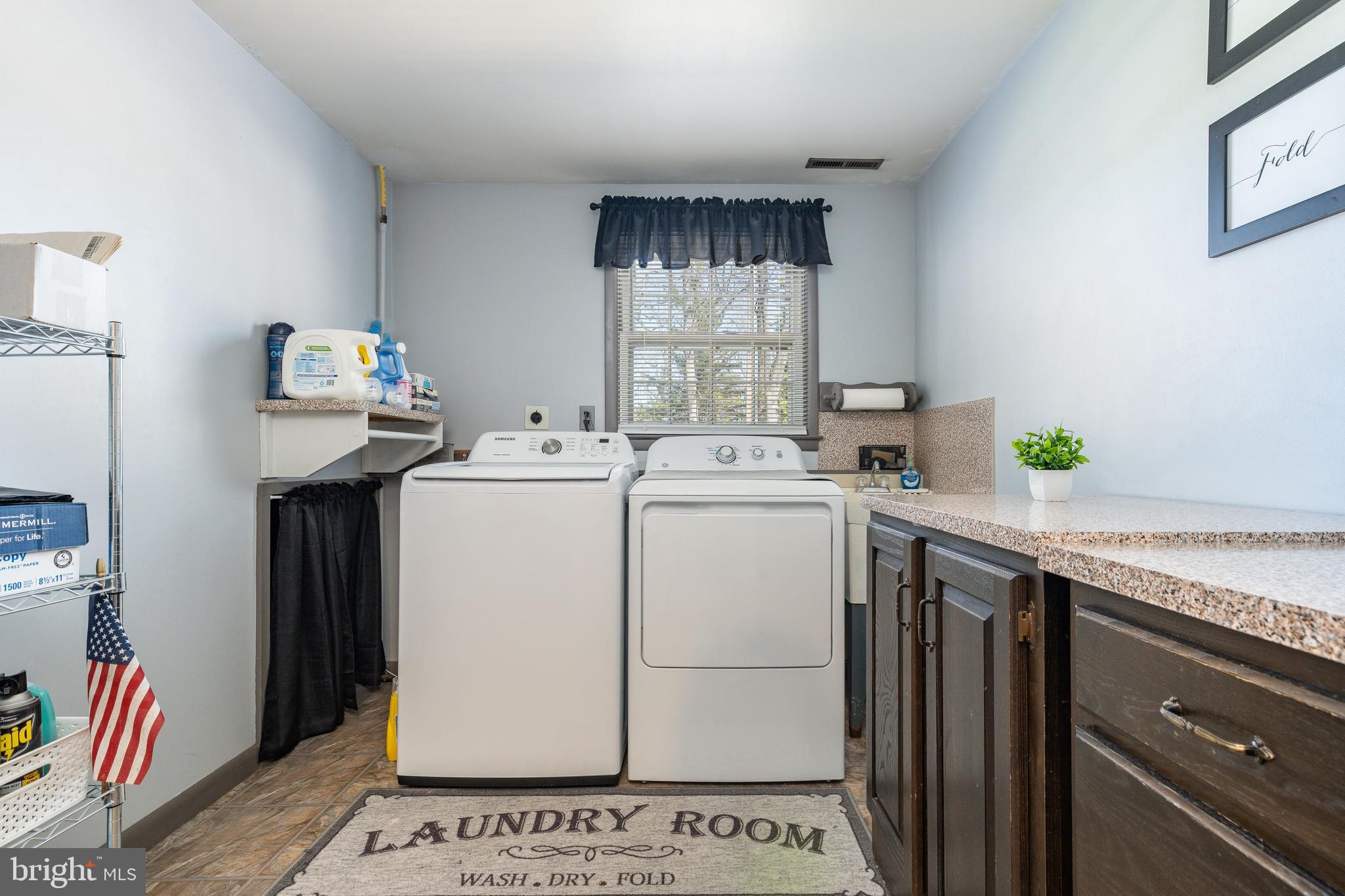 583 Lake Boulevard Lindenwold, NJ 08021 - Photo 36 of 51 a utility room with dryer and washer