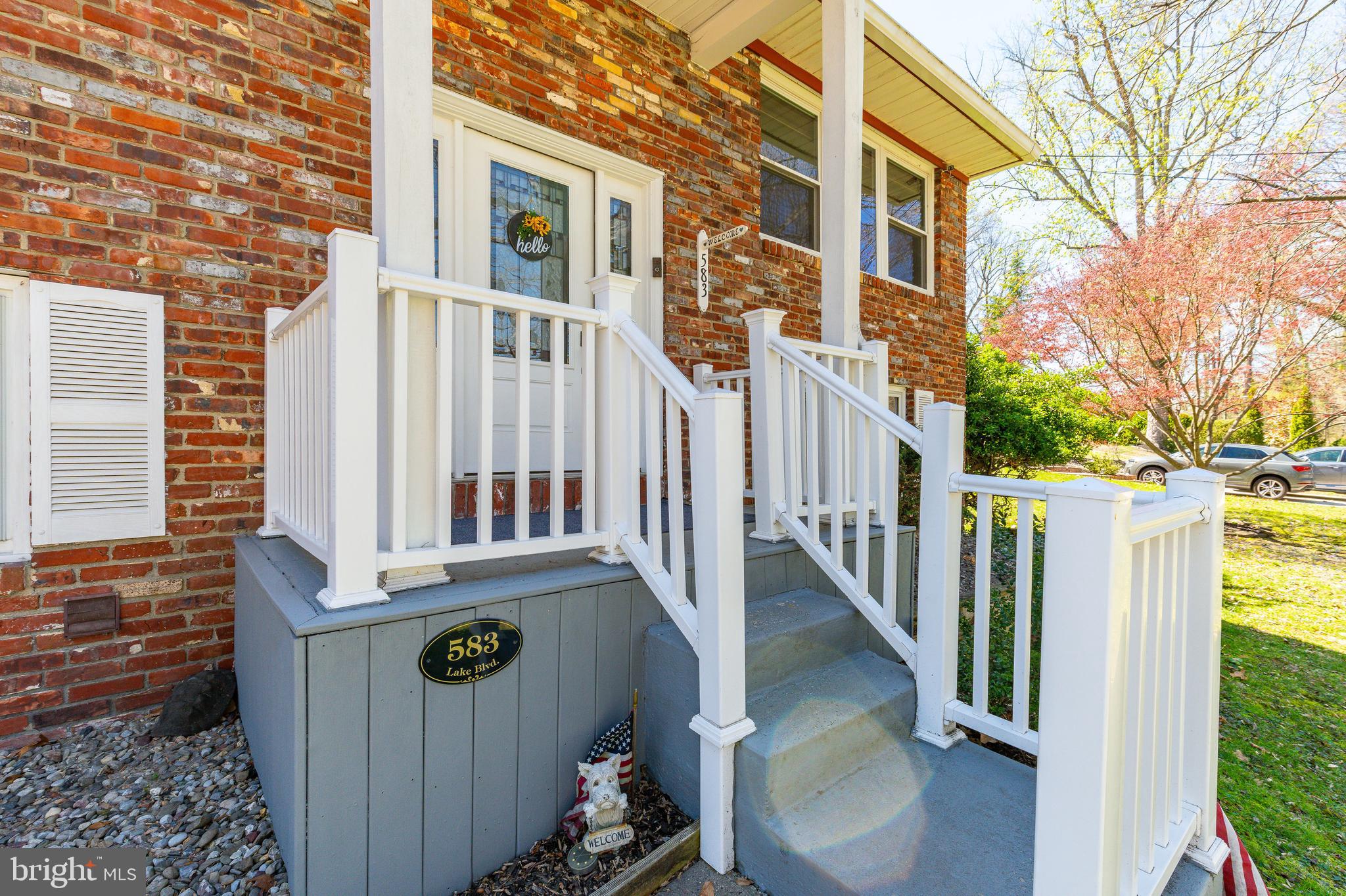 583 Lake Boulevard Lindenwold, NJ 08021 - Photo 6 of 51 a view of a house with a street