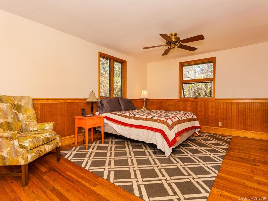 17 Bee Ridge Road Asheville, NC 28803 - Photo 13 of 24 Gallery Image 13