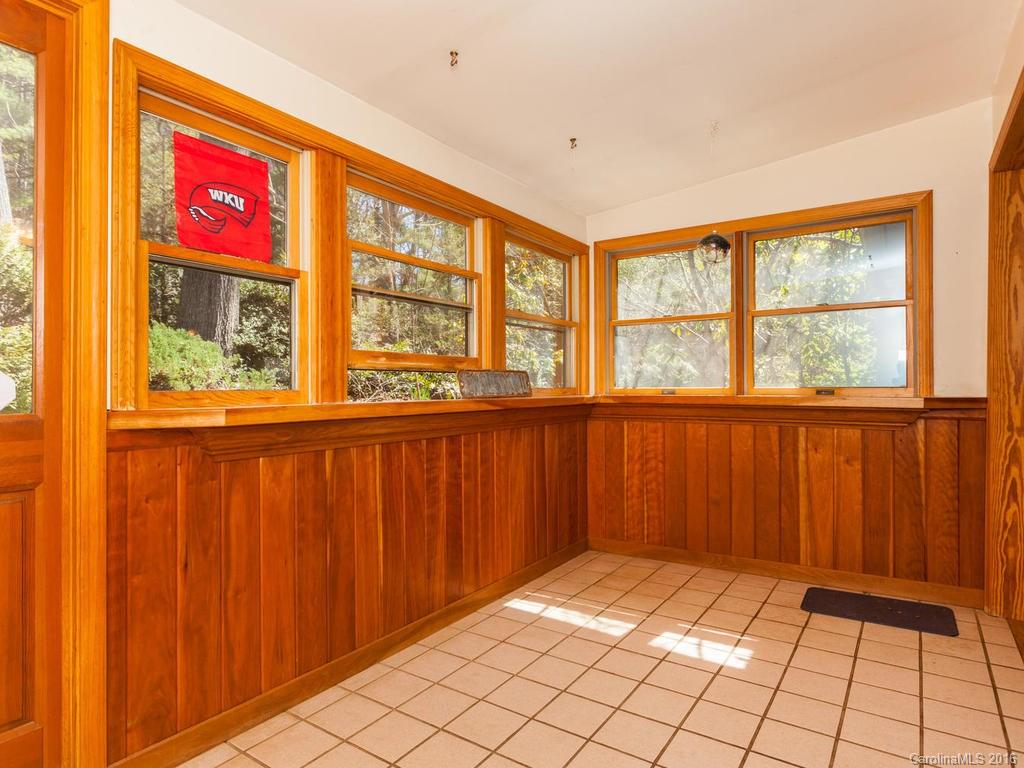 17 Bee Ridge Road Asheville, NC 28803 - Photo 5 of 24 Gallery Image 5