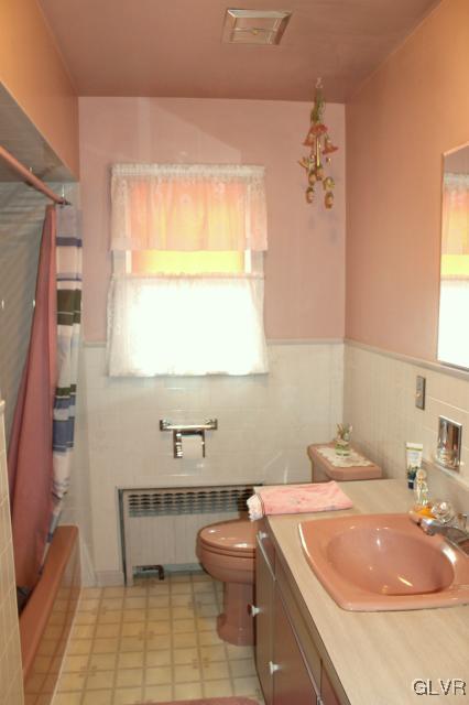 1682 Pleasant View Road Bethlehem, PA 18015 - Photo 8 of 11 Gallery Image 8