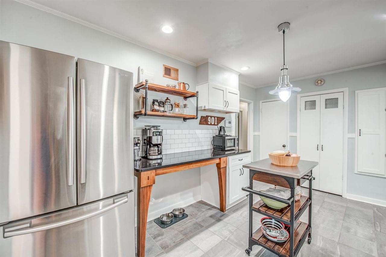 4147 Sequoia Road Memphis, TN 38117 - Photo 8 of 25