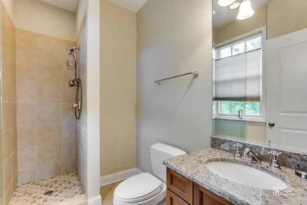 $8,200 | 932 Westmoor Road, Winnetka, IL 60093