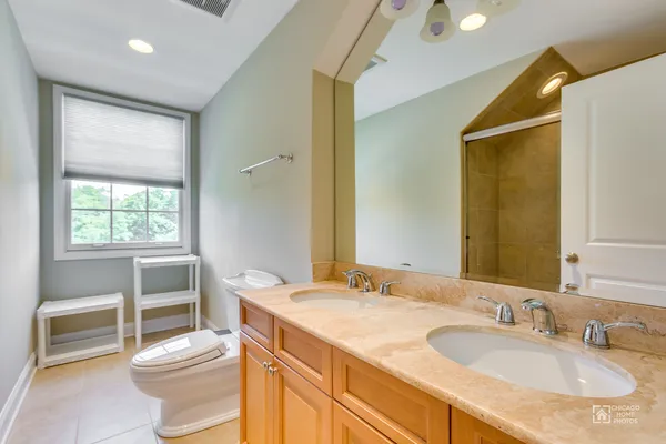 $8,200 | 932 Westmoor Road, Winnetka, IL 60093