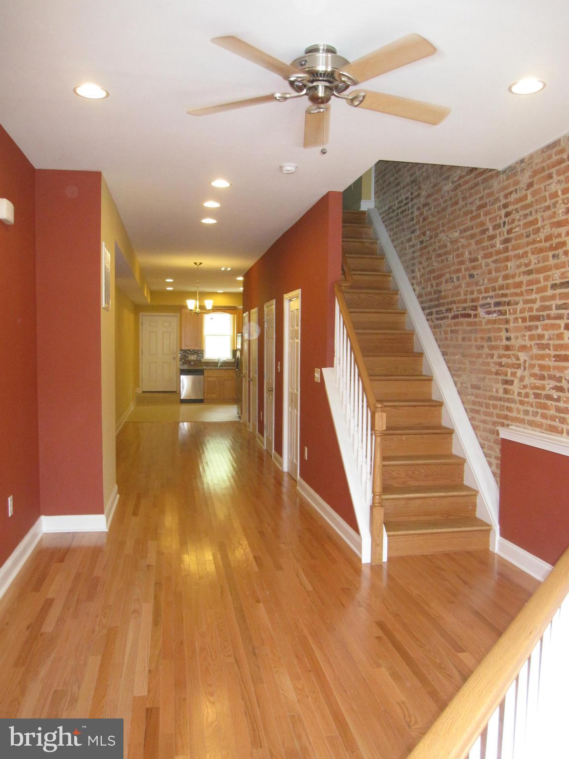 1410 North Bond Street Baltimore, MD 21213 - Photo 2 of 30 Living Room