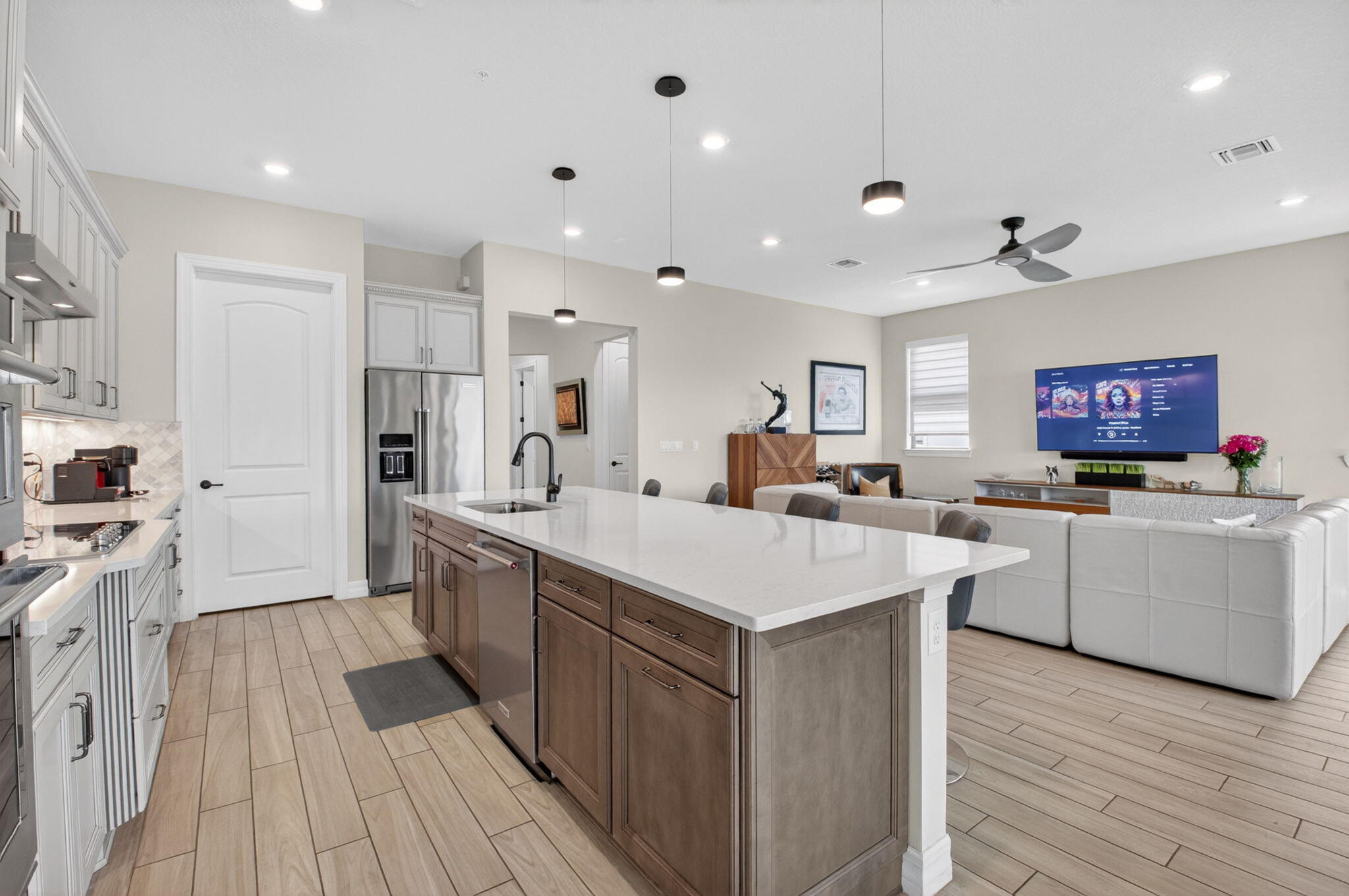 21956 Canadensis Circle, Unit 201 Boca Raton, FL 33428 - Photo 6 of 37 Kitchen