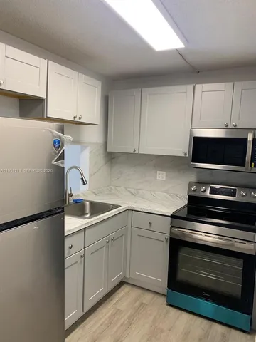 $1,400 | 271 Northwest 177th Street, Unit B117, Miami Gardens, FL 33169