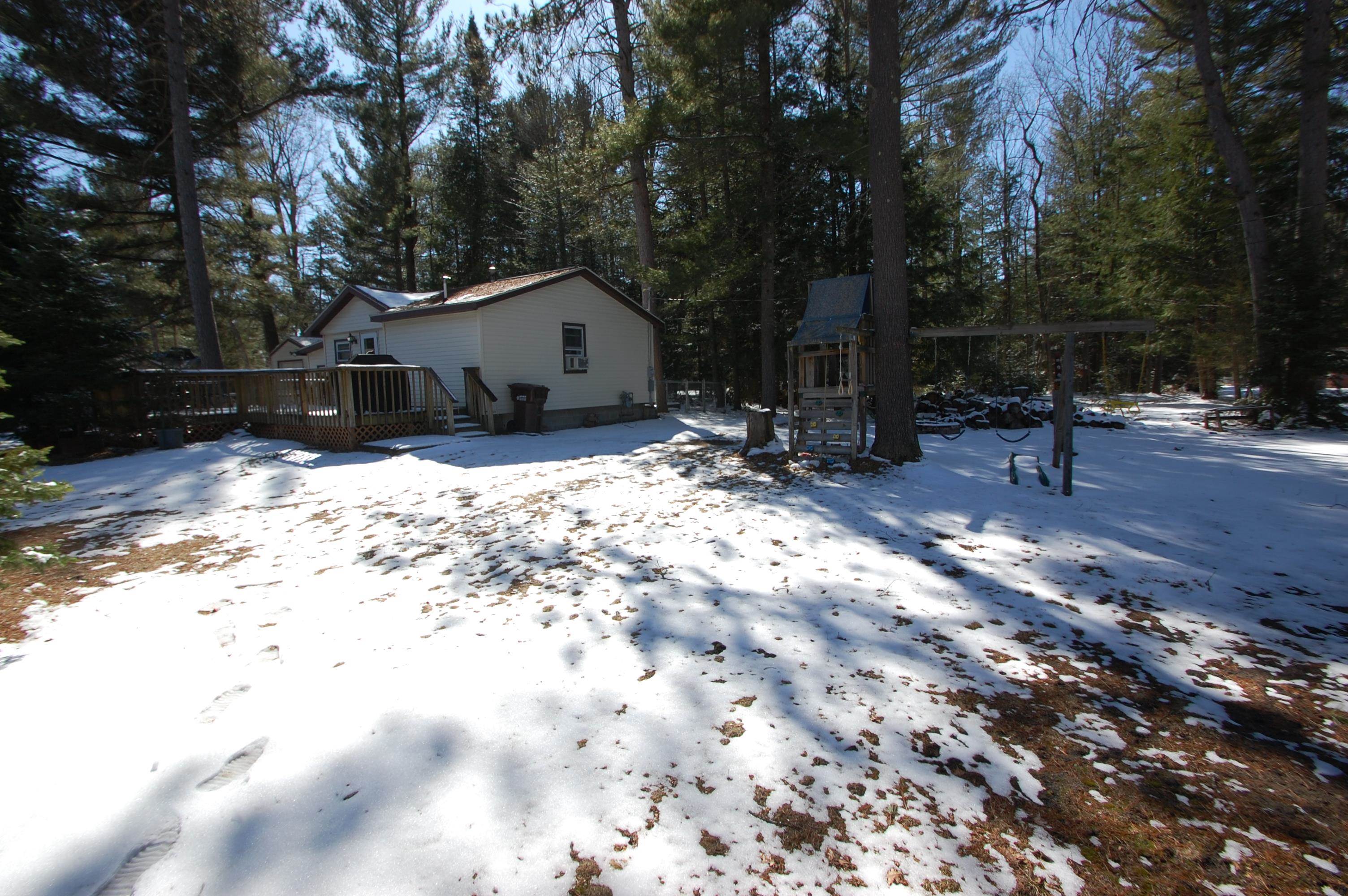 9577 West Pleasant Road St. Helen, MI 48656 - Photo 3 of 27 1931758-ec8d5ed0-2f08-4322-99a0-f862aa29ca0a.JPG