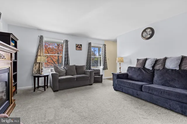 $359,900 | 15 Pine Ridge Circle, Enola, PA 17025