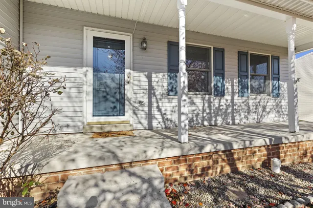 $359,900 | 15 Pine Ridge Circle, Enola, PA 17025