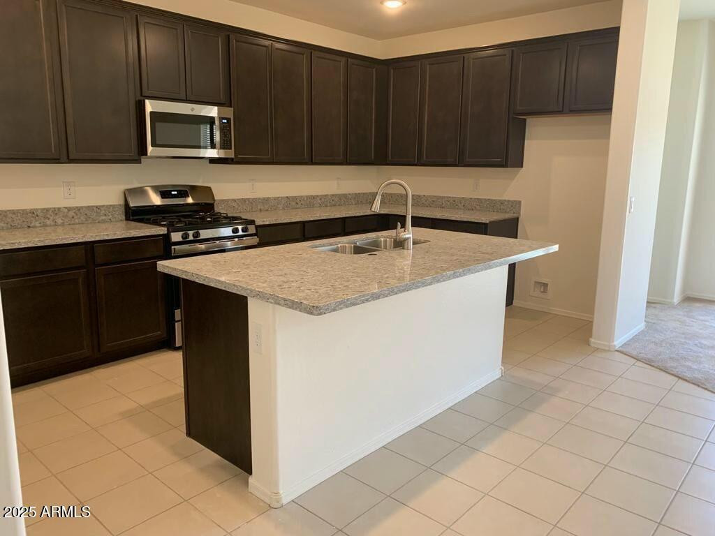 341 East Rio Place Casa Grande, AZ 85122 - Photo 4 of 15 Photo #4