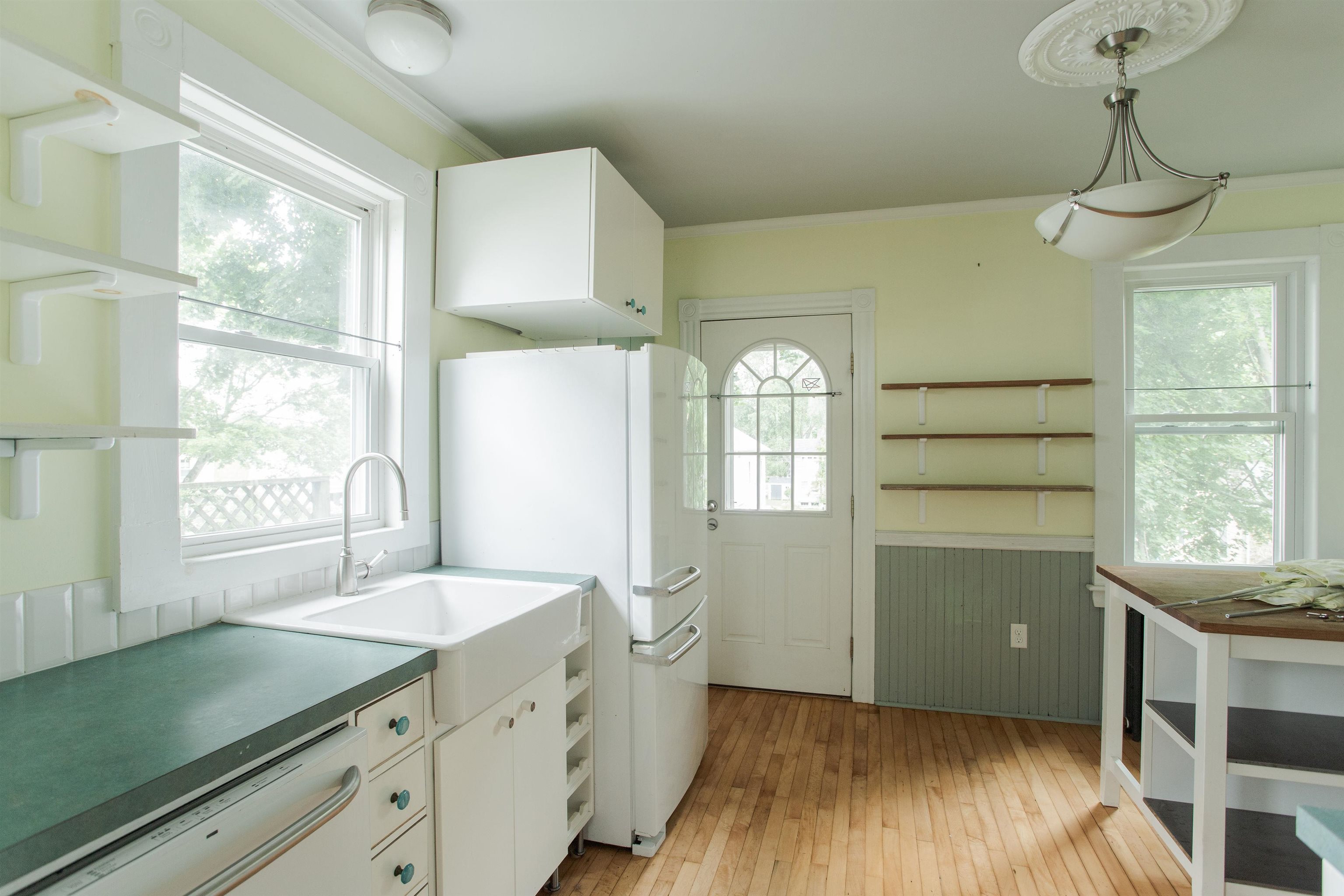 71 Middle Road Portsmouth, NH 03801 - Photo 10 of 34 Gallery Image 10