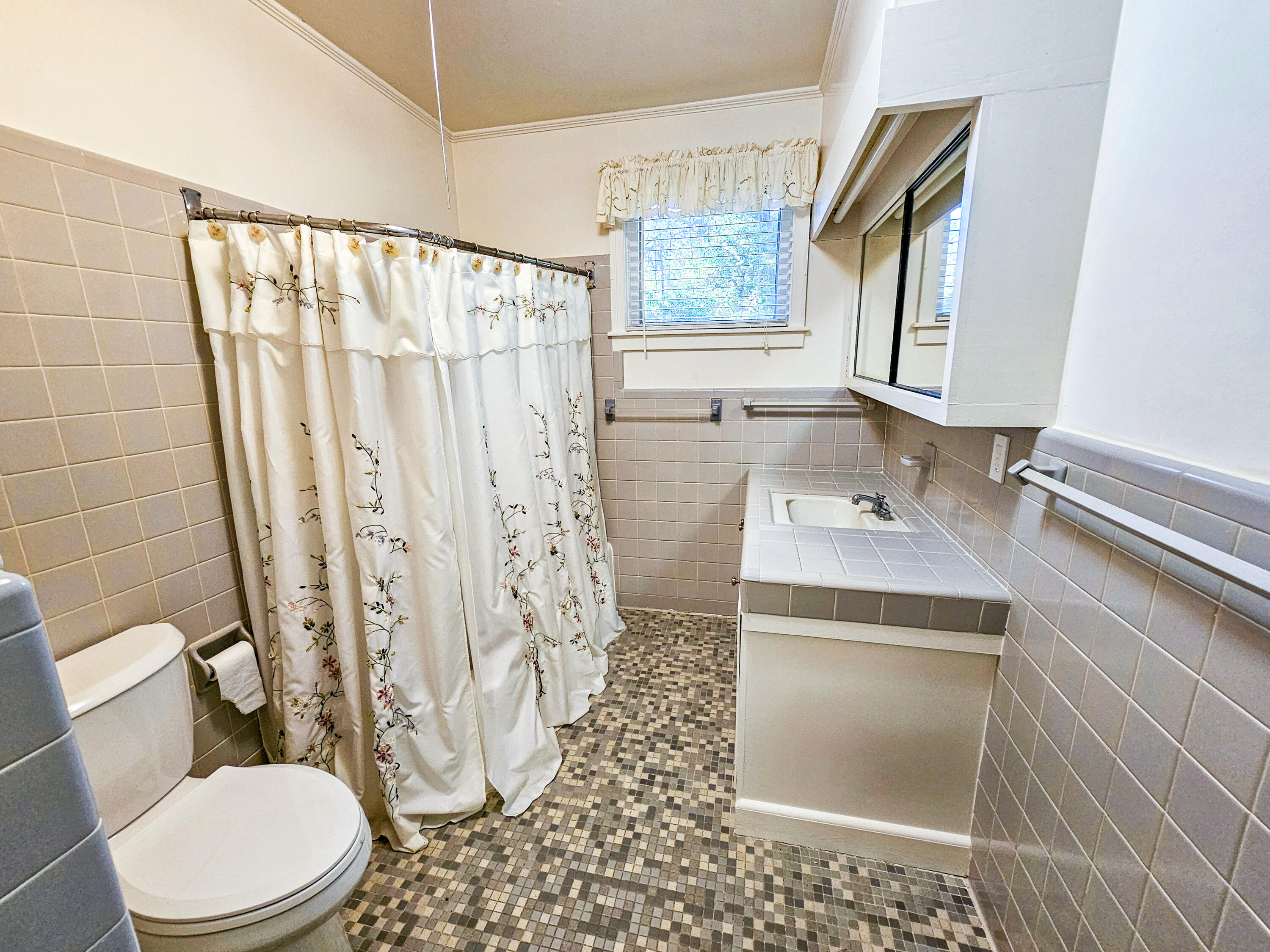 201 Overhill Road Walterboro, SC 29488 - Photo 53 of 75 20260901_101723