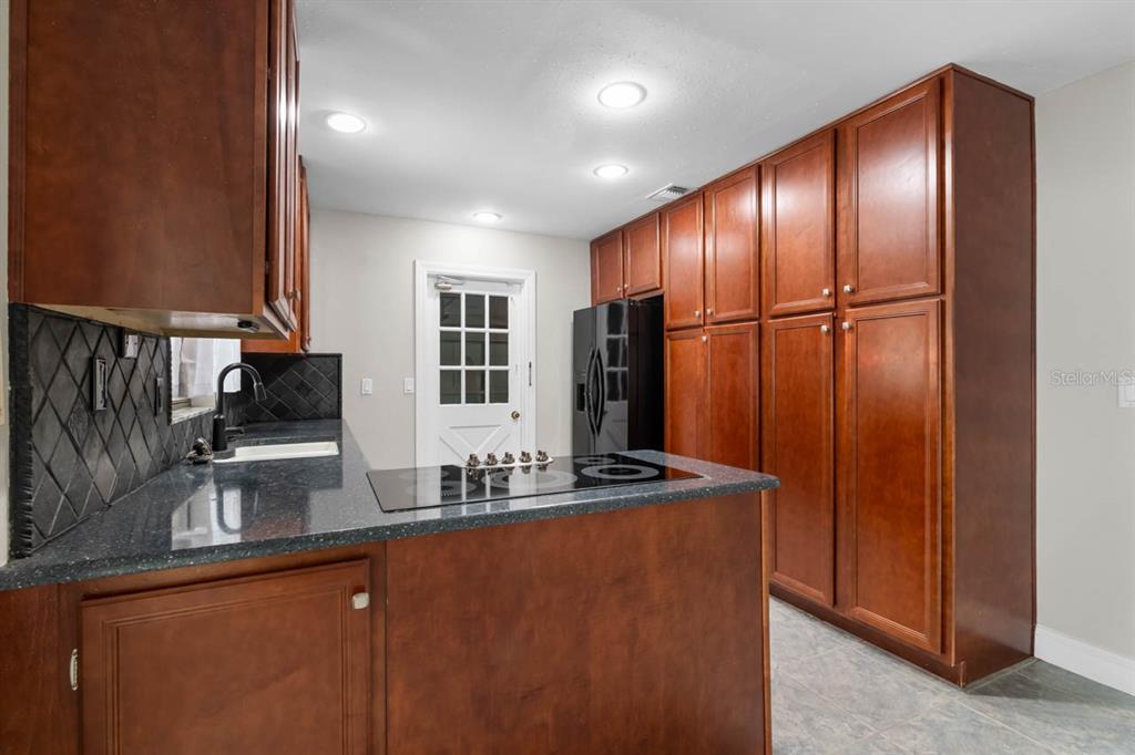 11511 McMullen Loop Riverview, FL 33569 - Photo 13 of 54