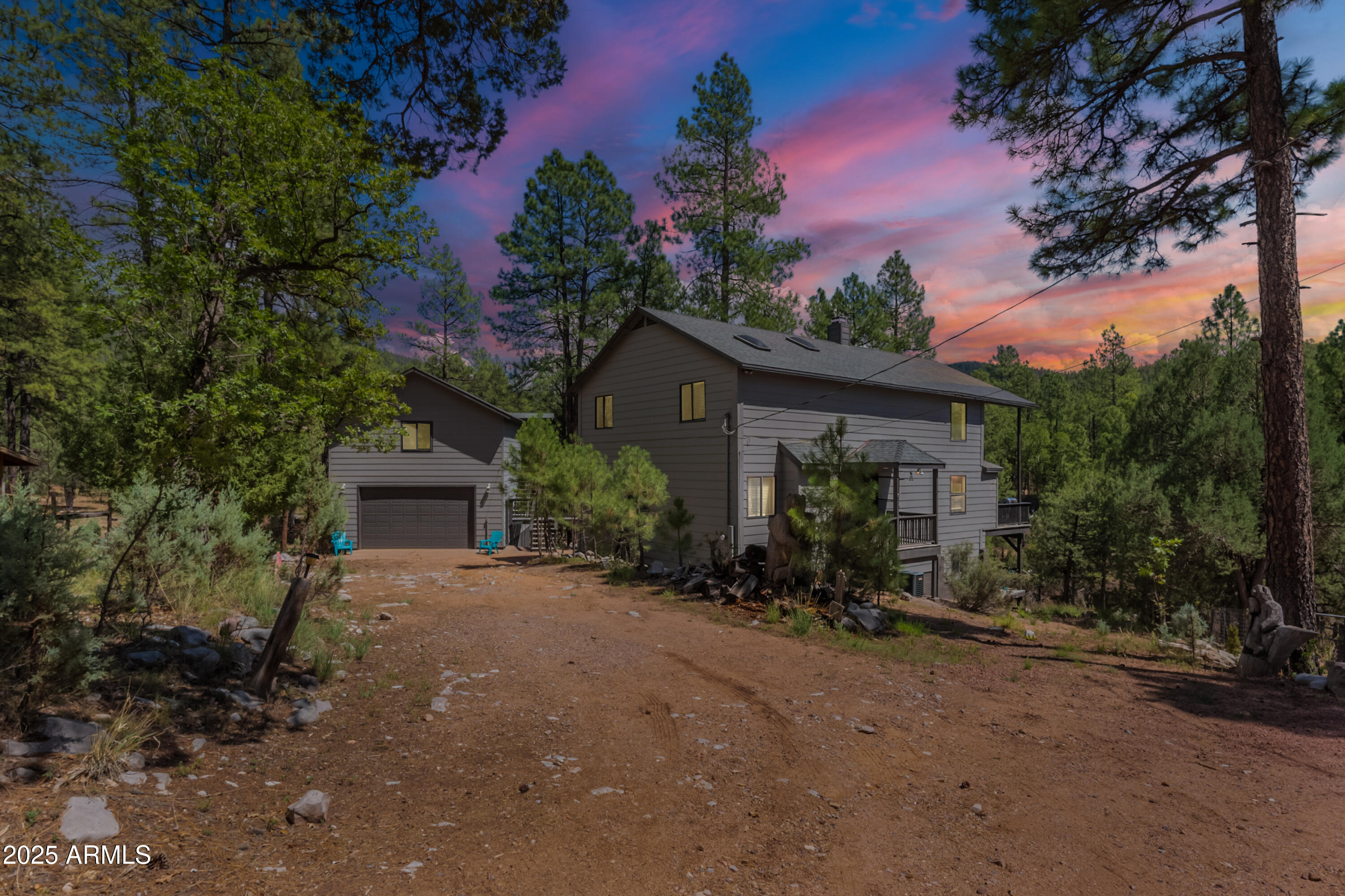 199 South Greystone Circle Payson, AZ 85541 - Photo 80 of 83 a view of a house with a patio