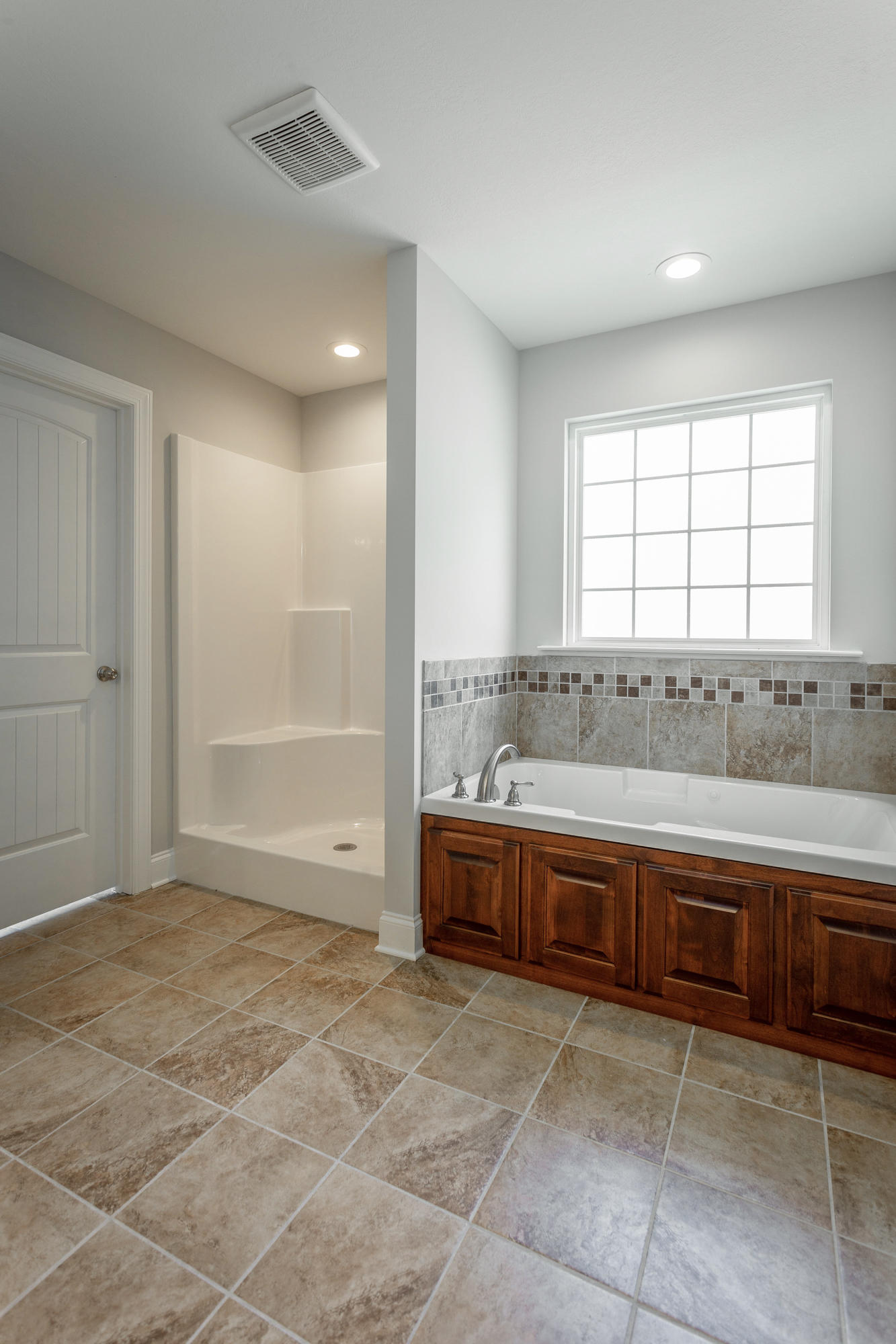 9422 Harrison Bay Road Harrison, TN 37341 - Photo 17 of 42 Master Bathroom