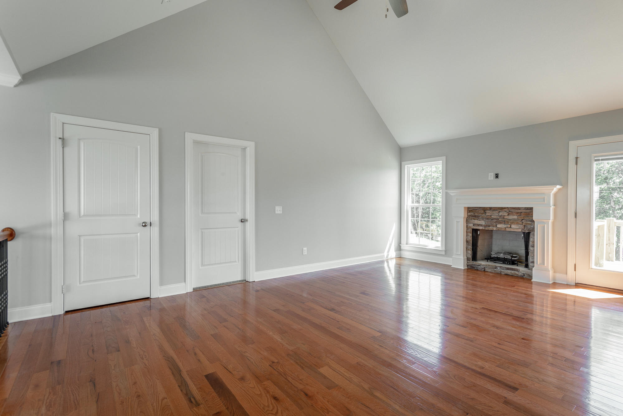 9422 Harrison Bay Road Harrison, TN 37341 - Photo 4 of 42 Living Room