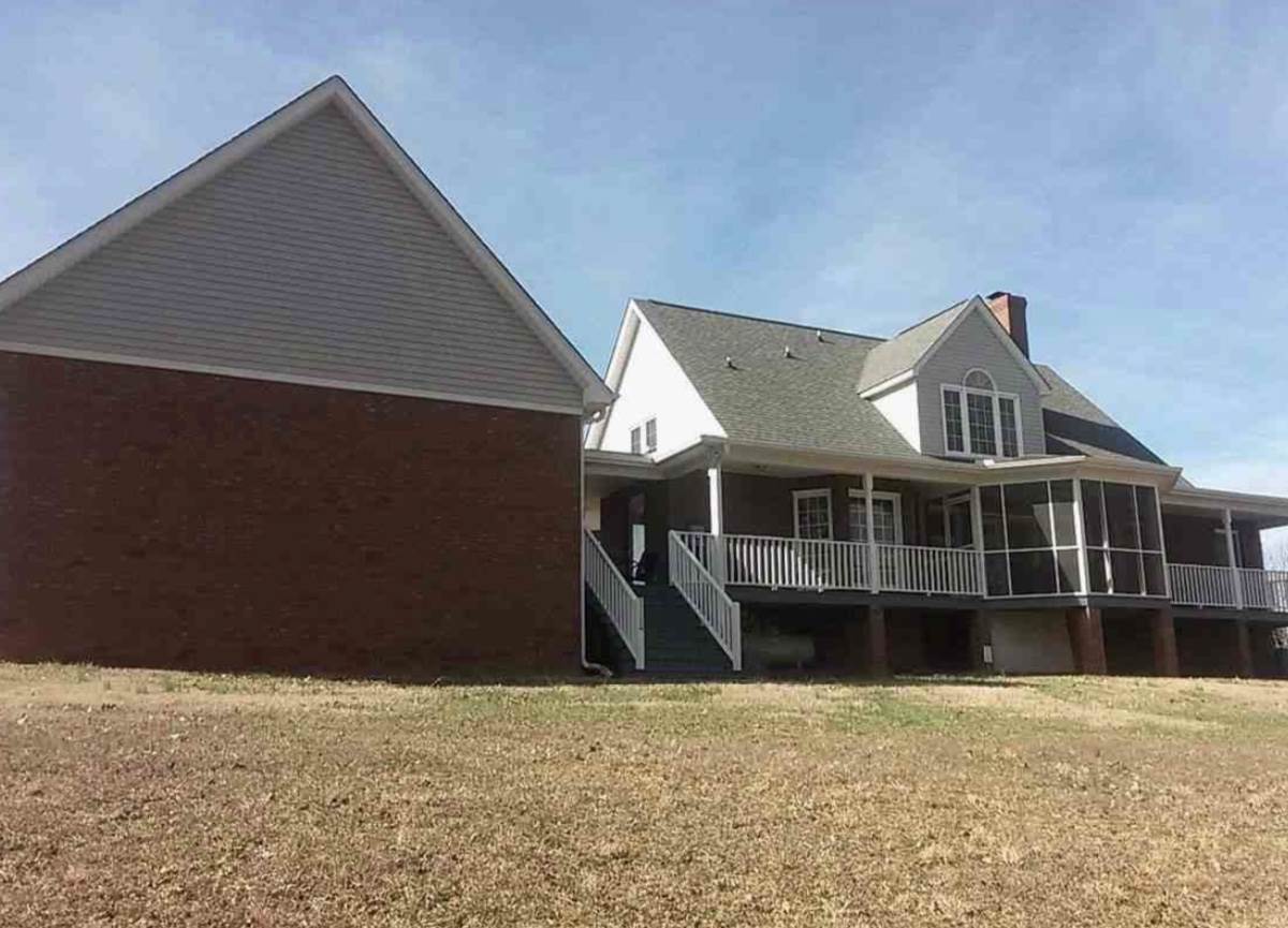 1900 Davis Road Woodruff, SC 29388 - Photo 3 of 23