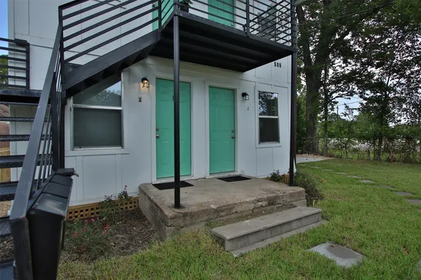 $677 | 505 East 32nd Street, Unit 3, Houston, TX 77018