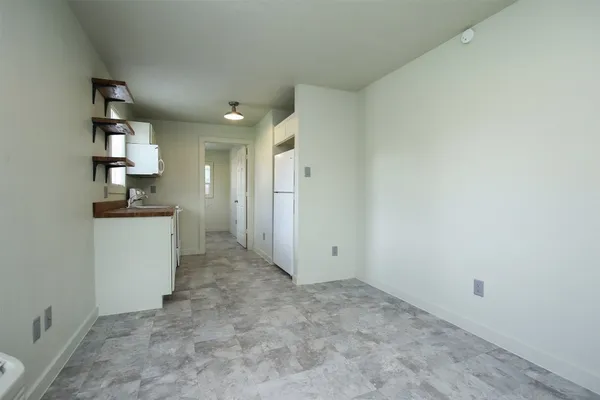 $677 | 505 East 32nd Street, Unit 3, Houston, TX 77018