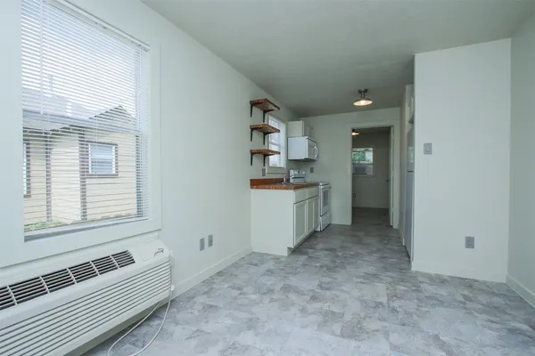 $677 | 505 East 32nd Street, Unit 3, Houston, TX 77018