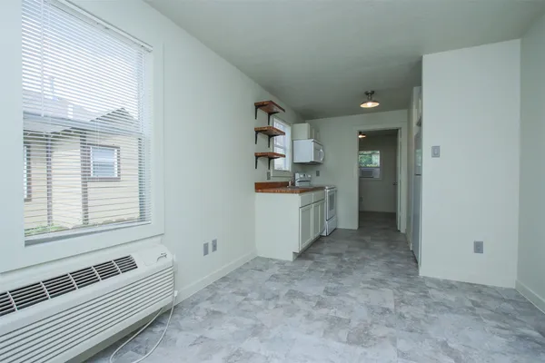 $677 | 505 East 32nd Street, Unit 3, Houston, TX 77018