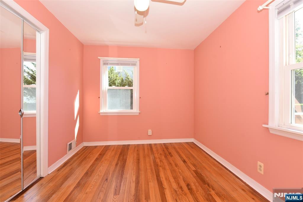 39-02 Jasper Road Fair Lawn, NJ 07410 - Photo 14 of 37 Gallery Image 14