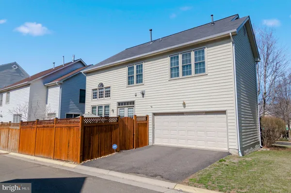 $949,900 | 6479 Patuxent Vista Drive, Alexandria, VA 22312