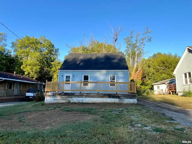 $95,000 | 523 South Anna Avenue, Bellevue, IL 61604