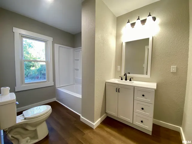 $95,000 | 523 South Anna Avenue, Bellevue, IL 61604