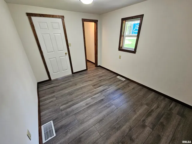 $87,500 | 718 North Coal Street, Colchester, IL 62326