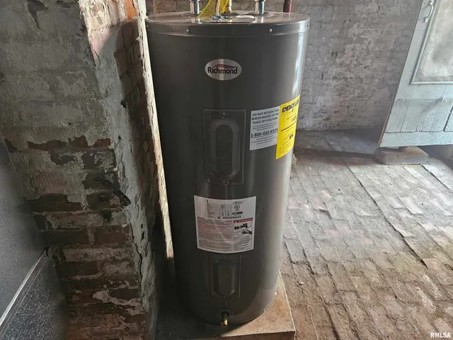 $87,500 | 718 North Coal Street, Colchester, IL 62326