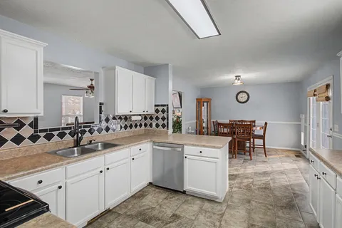 $469,900 | 1086 Jason Circle, Ashland City, TN 37015