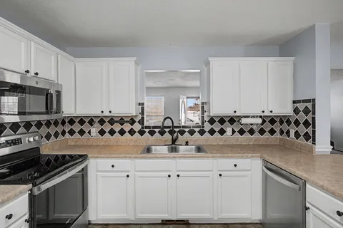 $469,900 | 1086 Jason Circle, Ashland City, TN 37015