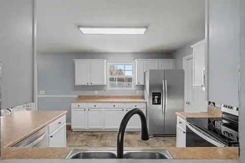 $469,900 | 1086 Jason Circle, Ashland City, TN 37015