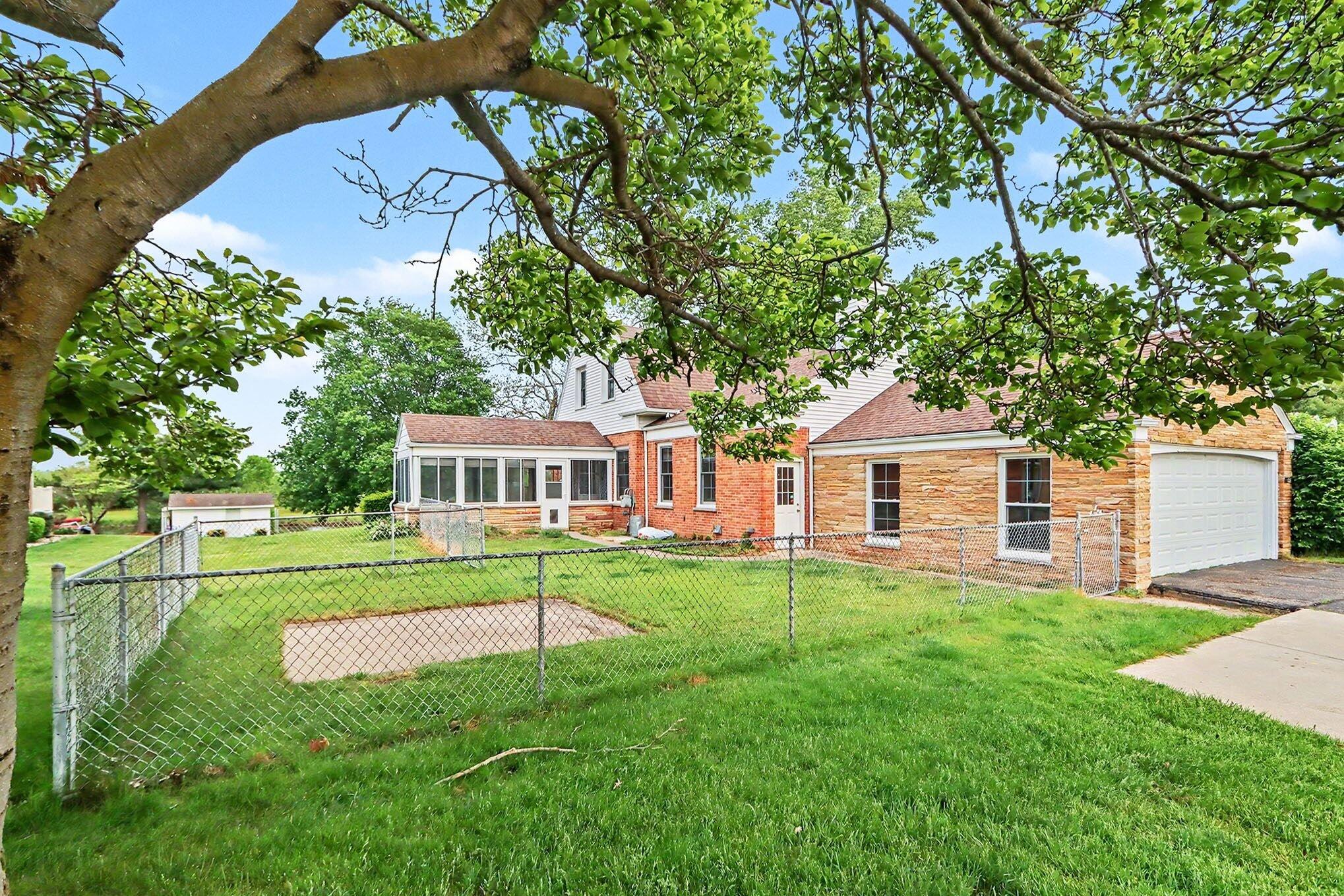 140 Meadowwood Court Decatur, MI 49045 - Photo 5 of 44 040_file_3441