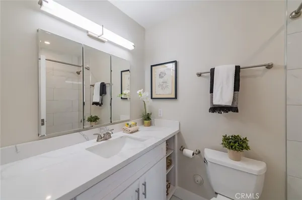 $1,338,000 | 14 Gumwood, Irvine, CA 92612